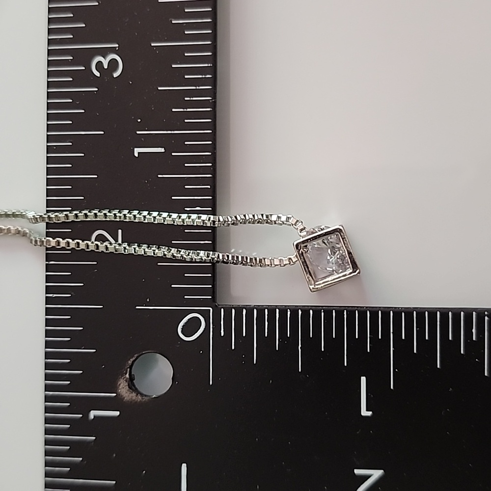 ⚫️Simulated Diamond  Cage Necklace - Picture 8 of 9